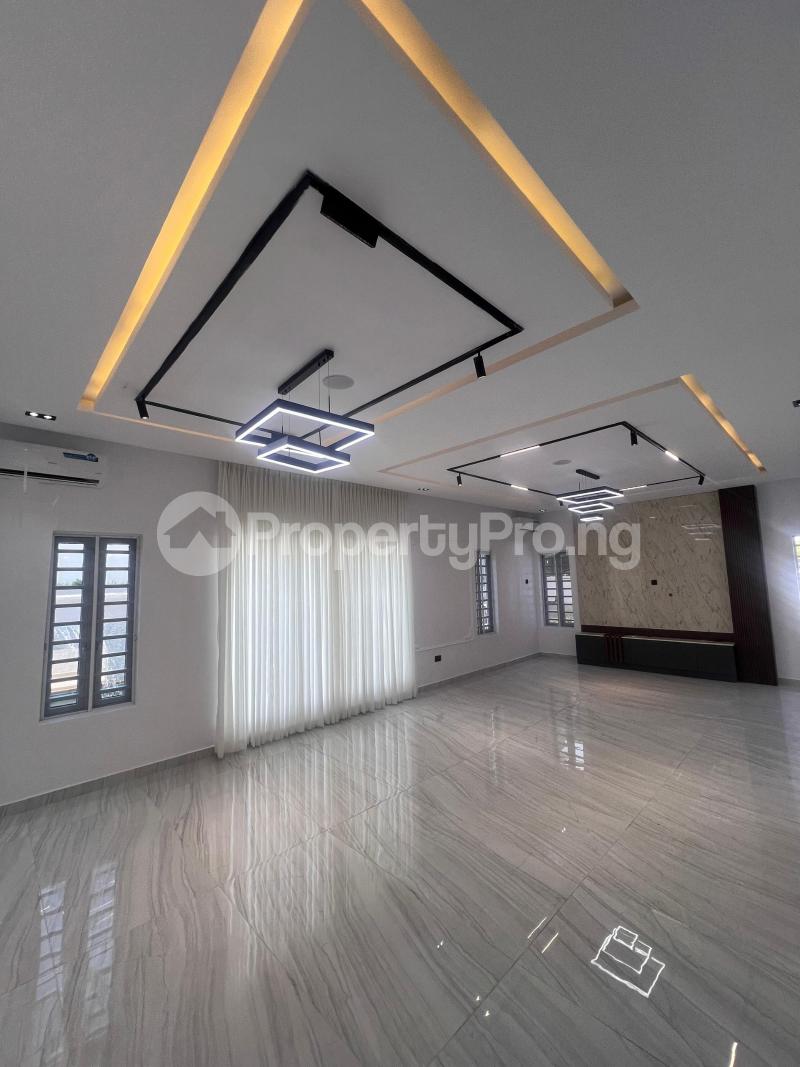 5 bedroom House for sale Osapa london Lekki Lagos