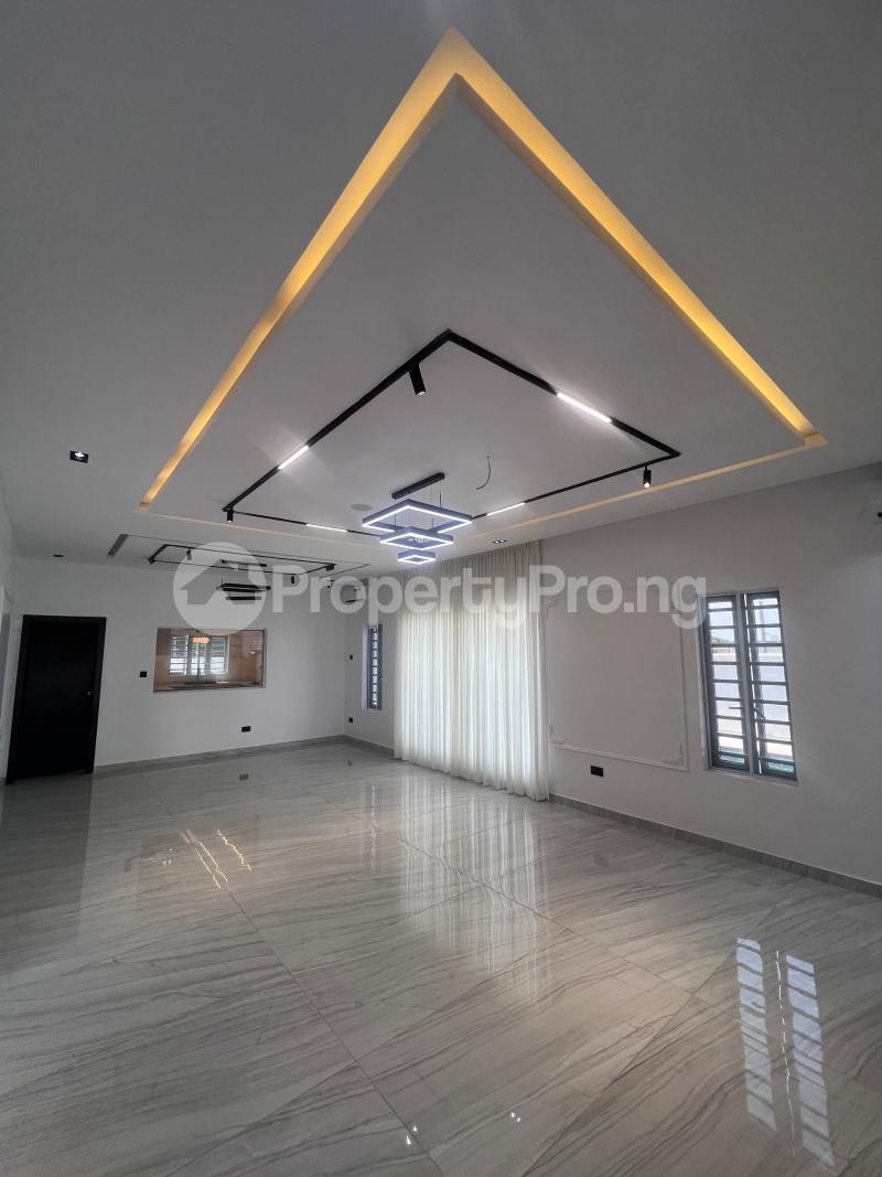 5 bedroom House for sale Osapa london Lekki Lagos
