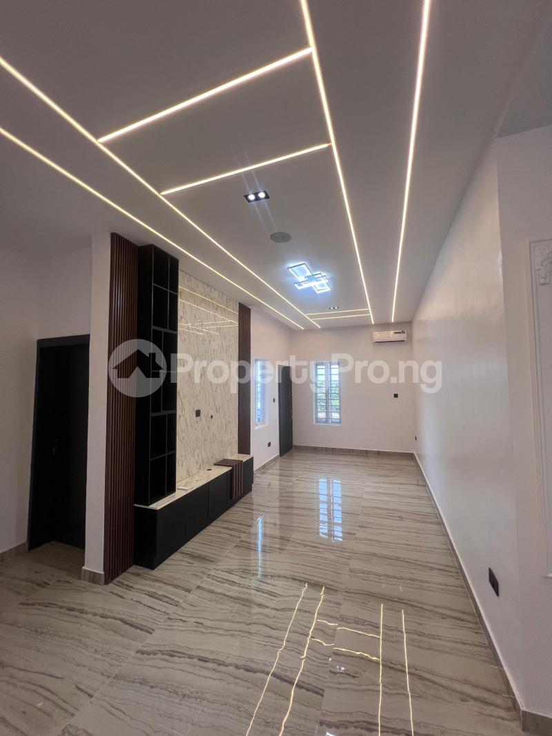 5 bedroom House for sale Osapa london Lekki Lagos
