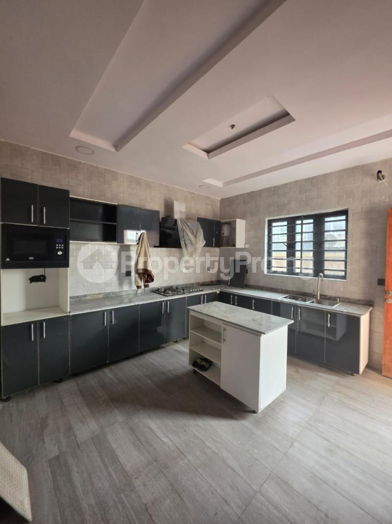 5 bedroom House for rent Omole phase 2 Ojodu Lagos