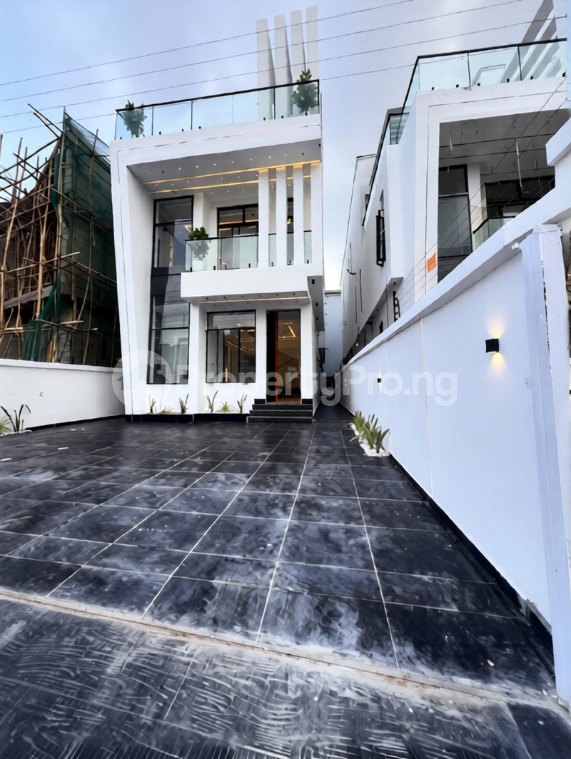 5 bedroom House for sale Oral Estate Chevron Toll Gate Lekki Lagos