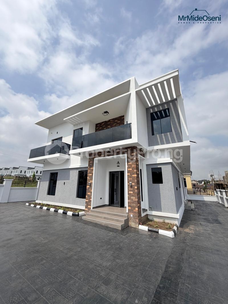 5 bedroom House for sale Kolapo Ishola Gra Akobo Ibadan Oyo