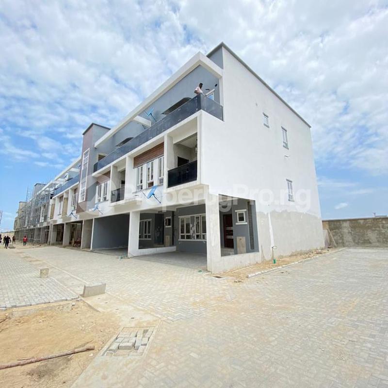5 bedroom House for sale chevron Lekki Lagos