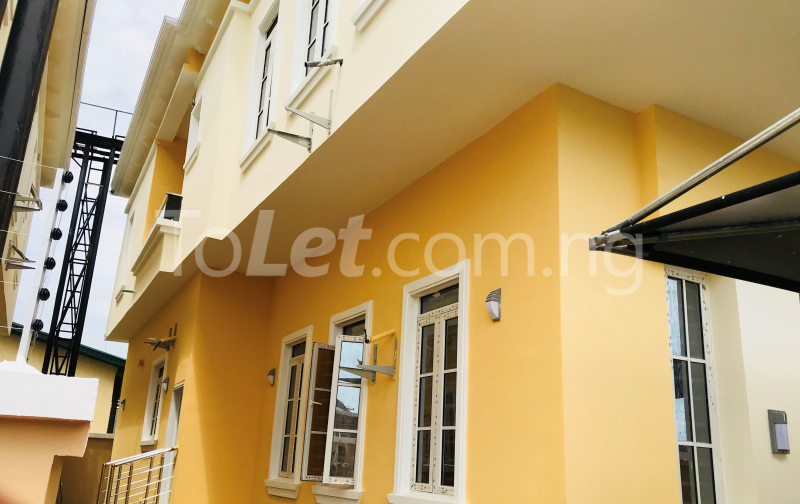 5 bedroom House for rent   chevron Lekki Lagos