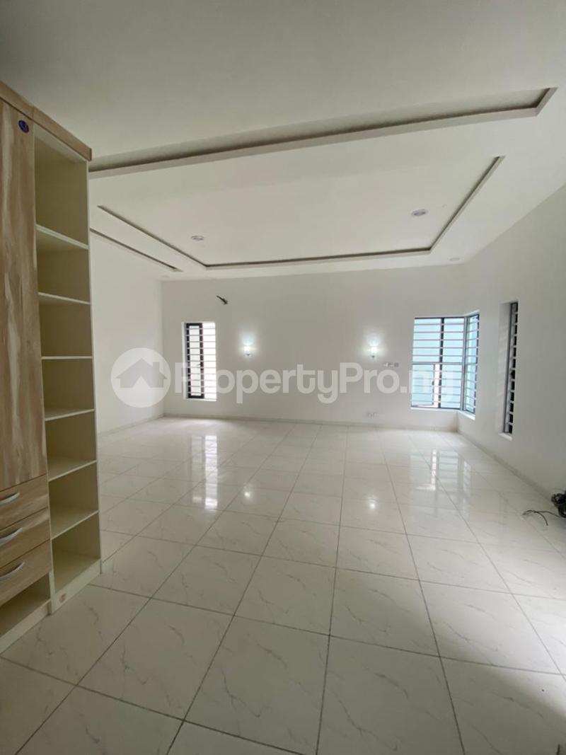 5 bedroom House for sale chevron Lekki Lagos