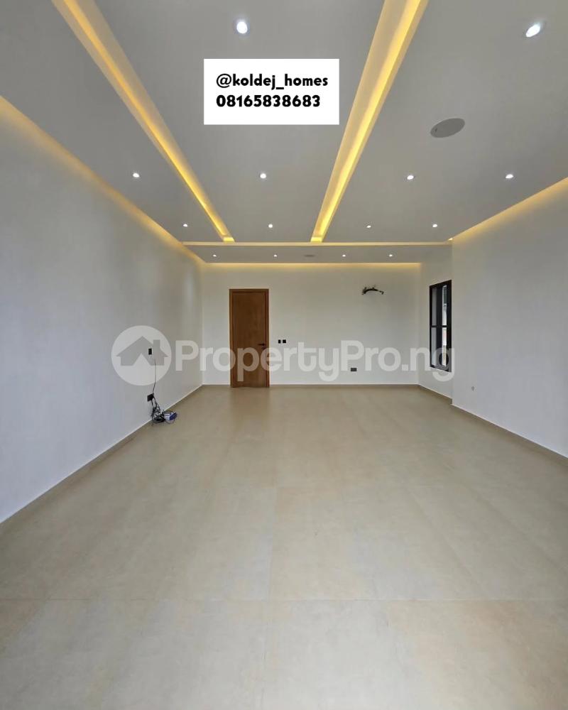 5 bedroom House for sale Royal Garden Estate Ajah Lagos