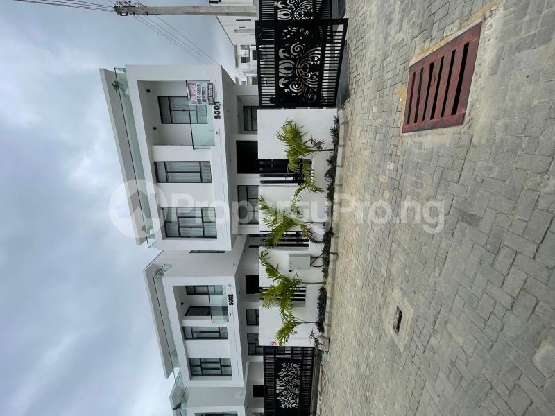 5 bedroom House for sale Chevron Toll Gate Lekki Lagos