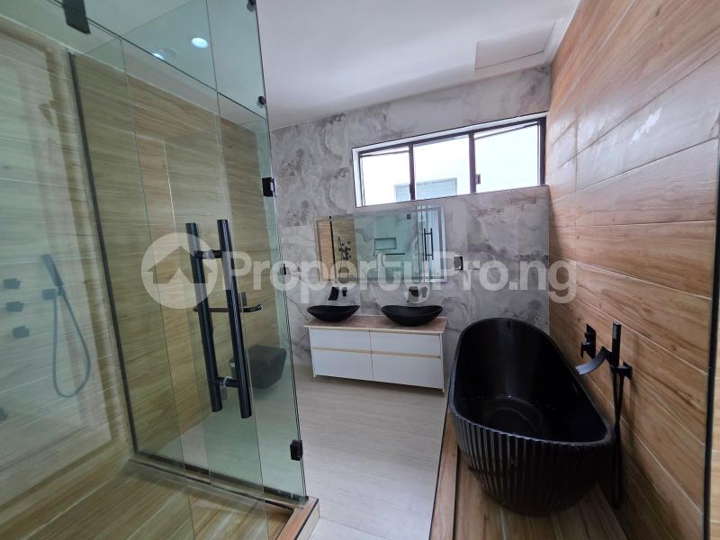 5 bedroom House for sale Chevron Lekki Lagos