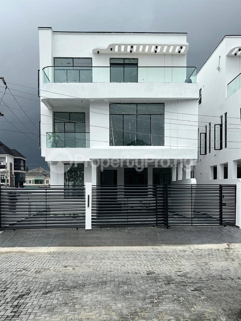 5 bedroom House for sale Chevron Lekki Lagos
