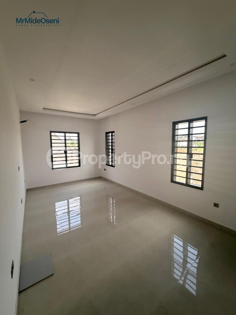 5 bedroom House for sale Kolapo Ishola Gra Akobo Ibadan Oyo