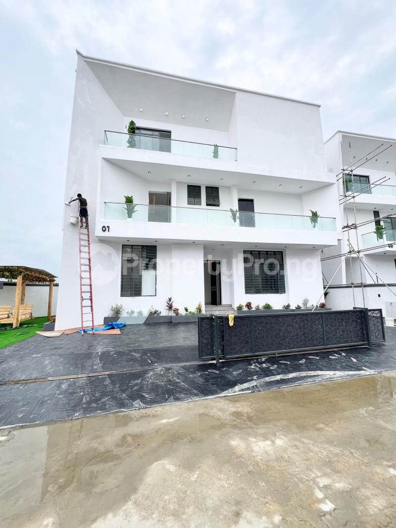 5 bedroom House for sale chevron Lekki Lagos