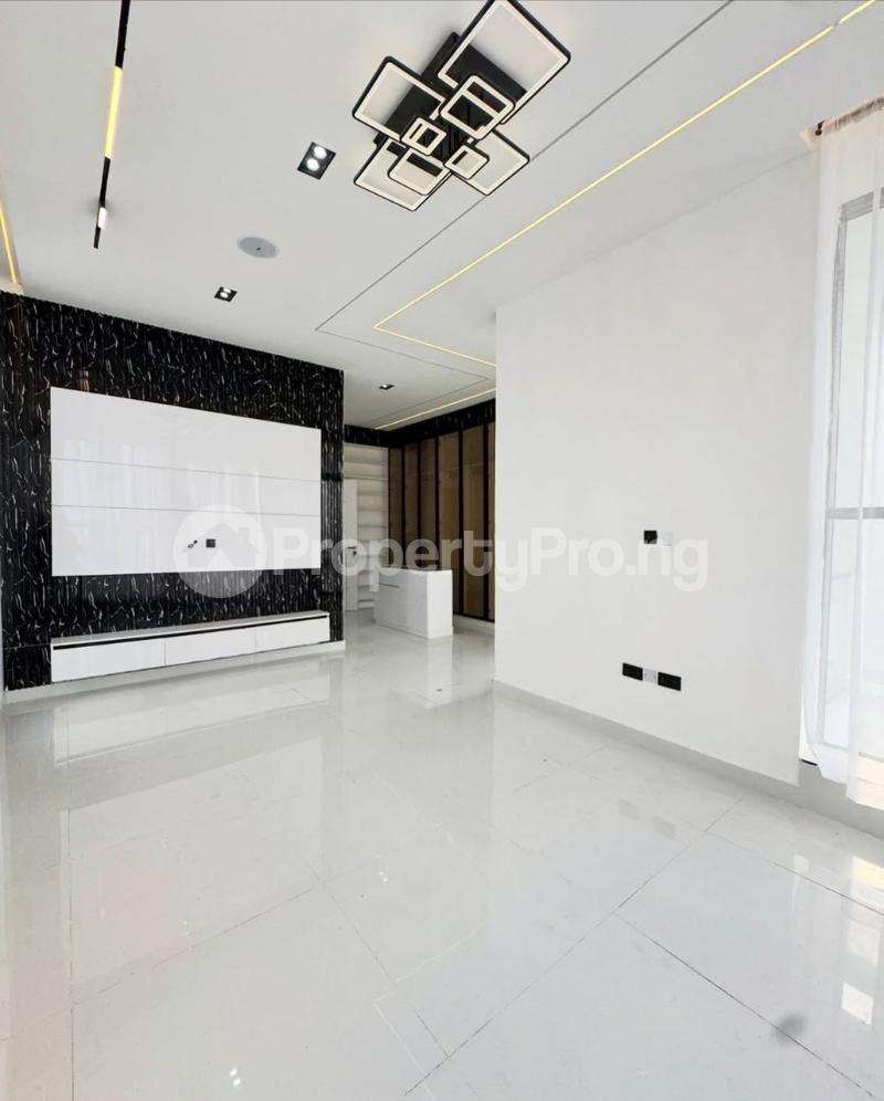 5 bedroom House for sale Ikota Lekki Lagos