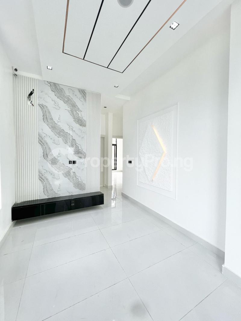 5 bedroom House for sale Toll Gate chevron Lekki Lagos