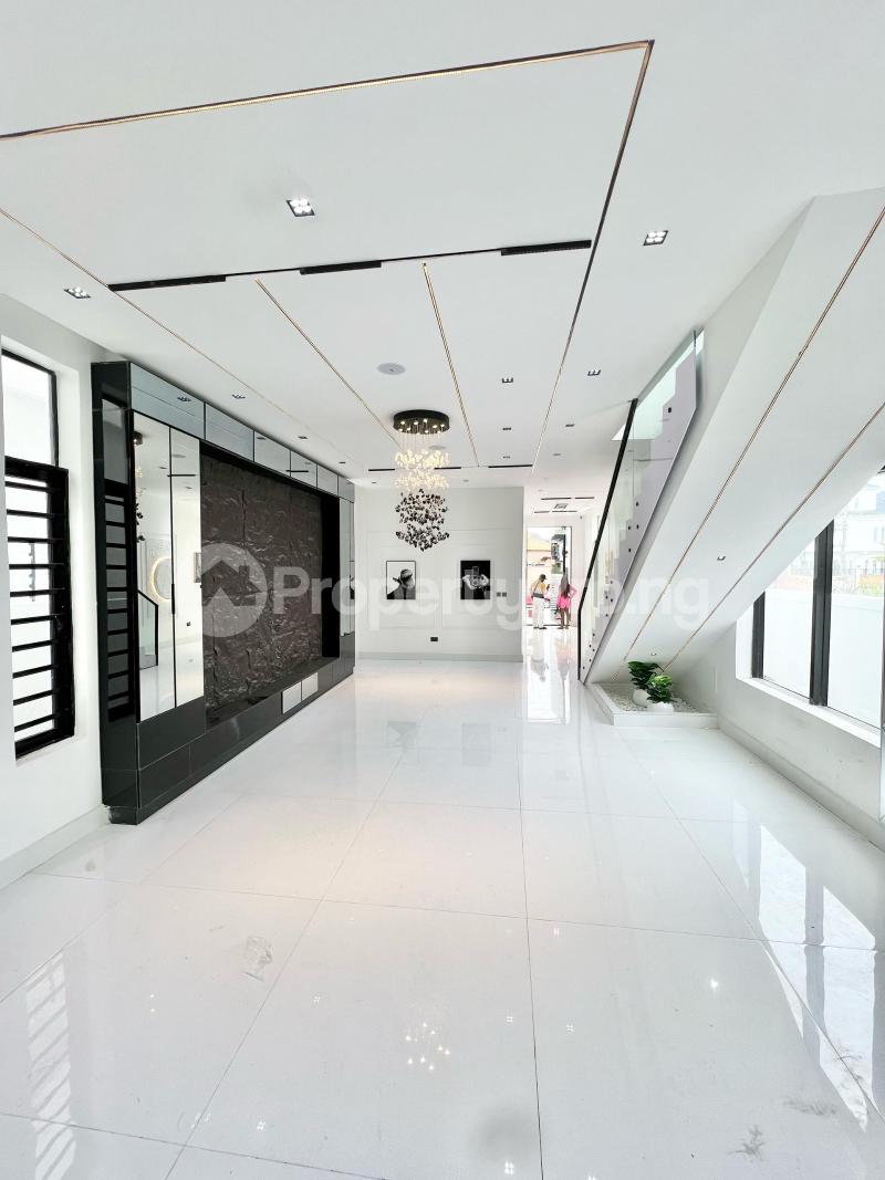 5 bedroom House for sale Toll Gate chevron Lekki Lagos