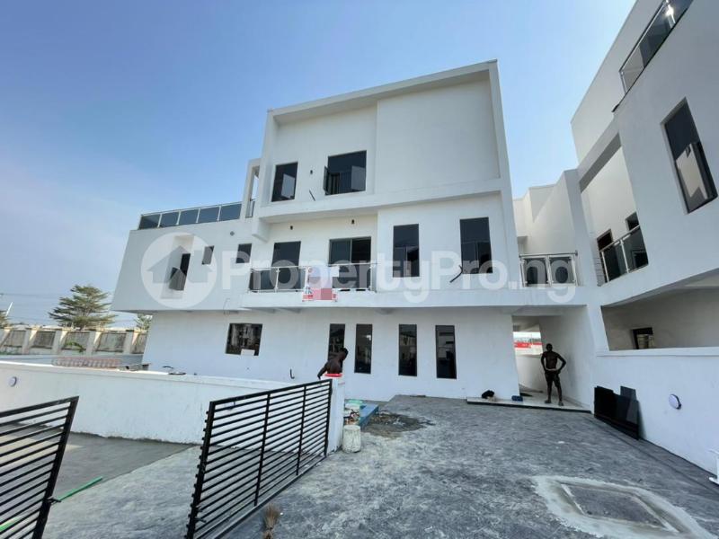 5 bedroom House for sale 2nd Toll Gate Lekki Lagos