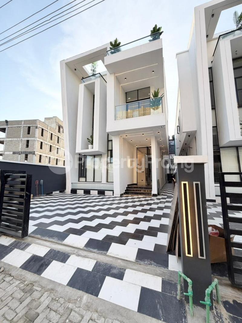 5 bedroom House for sale chevron Lekki Lagos