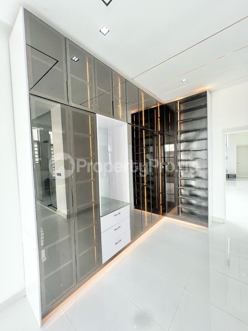 5 bedroom House for sale Toll Gate chevron Lekki Lagos