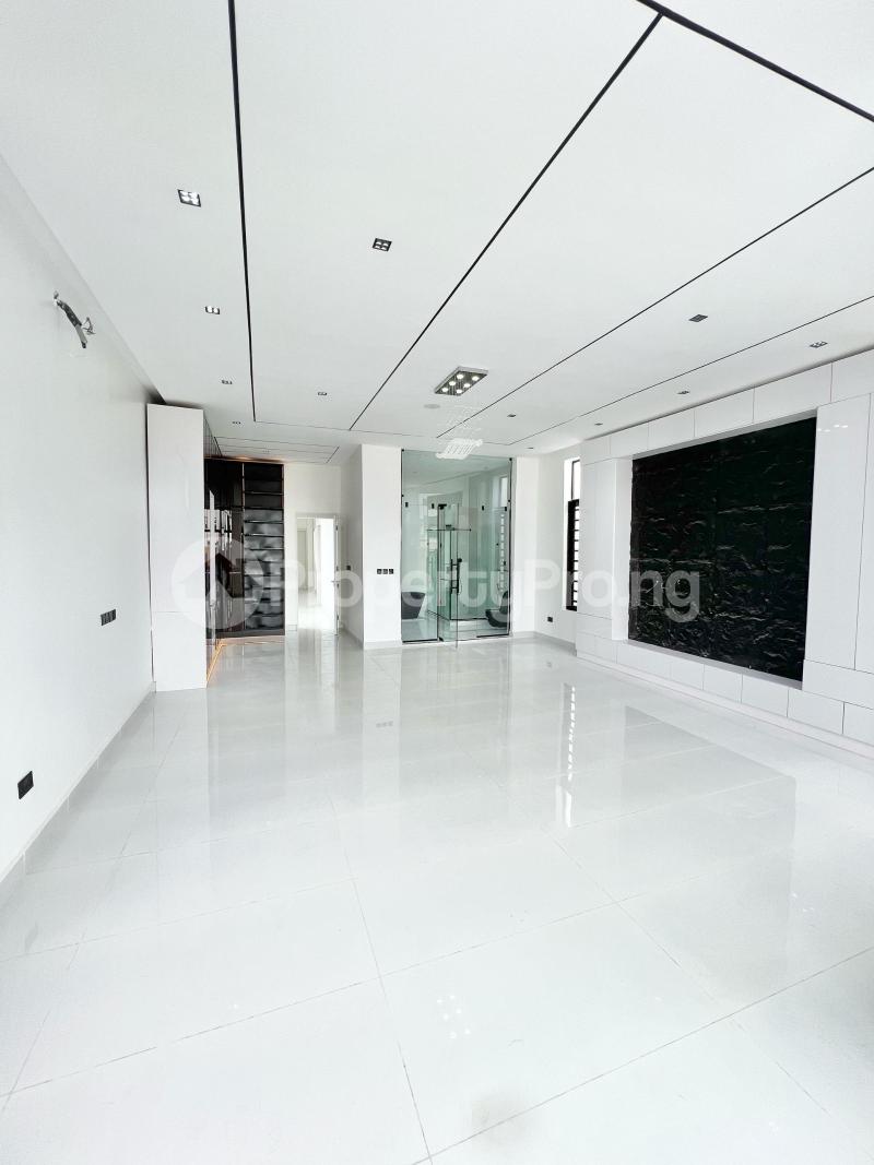 5 bedroom House for sale Toll Gate chevron Lekki Lagos