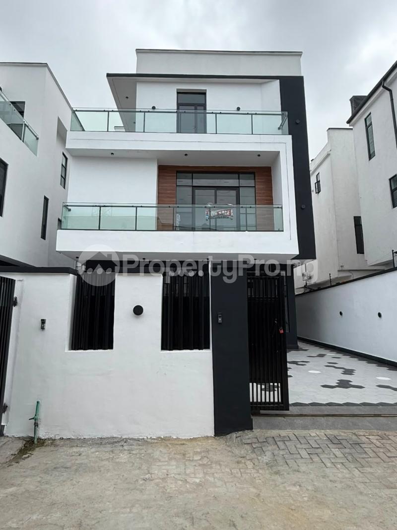 5 bedroom House for sale Chevron Lekki Lagos