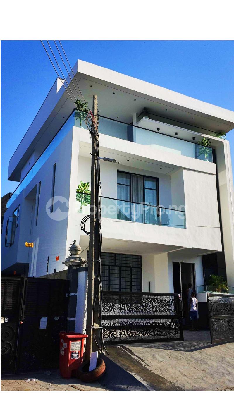 5 bedroom House for sale Mobil Road Ajah Lagos