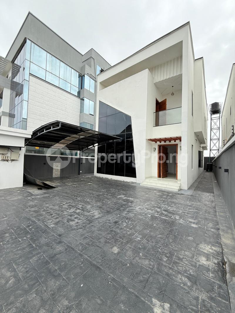 5 bedroom House for sale chevron Lekki Lagos