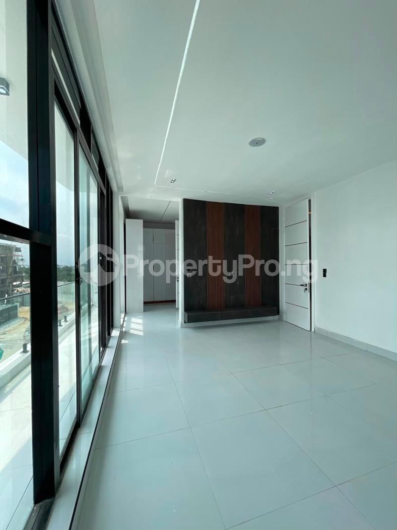 5 bedroom House for sale Chevron Lekki Lagos