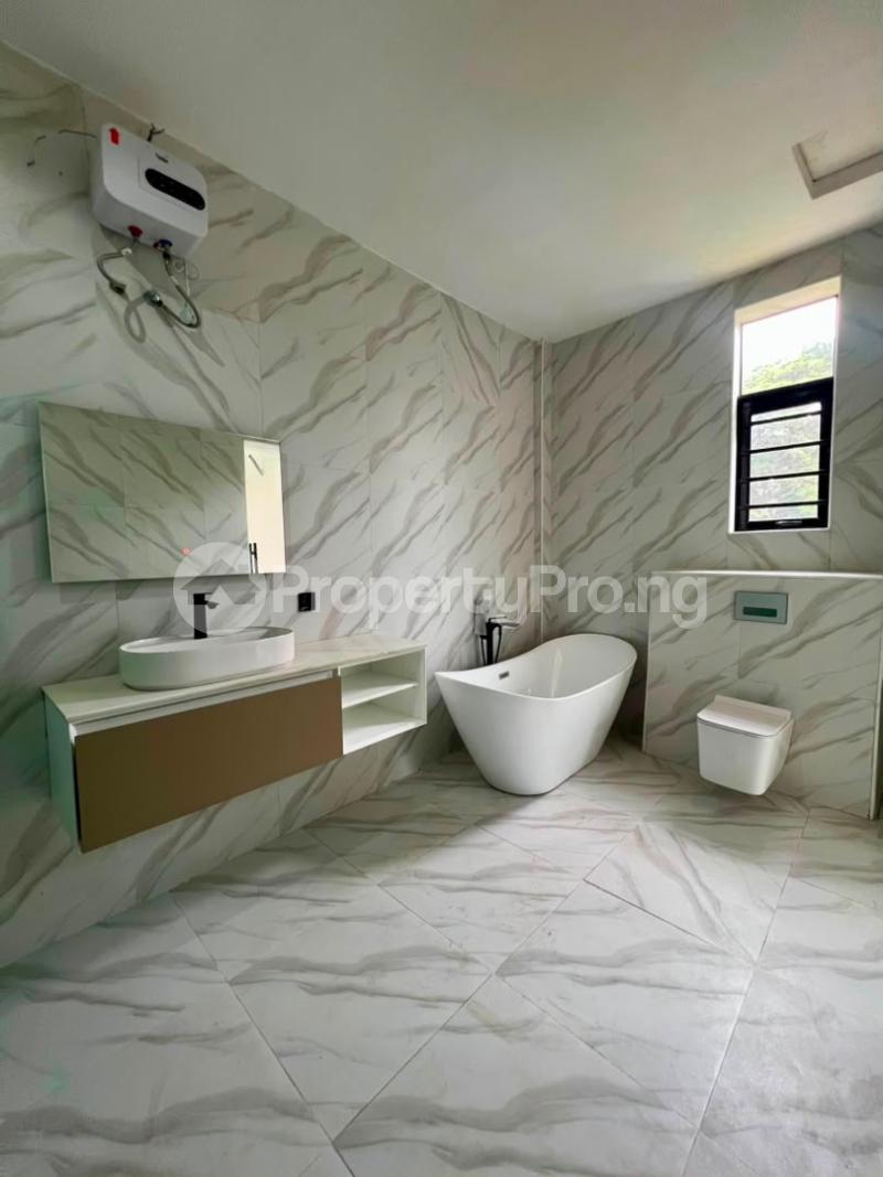 5 bedroom House for sale Chevron Lekki Lagos