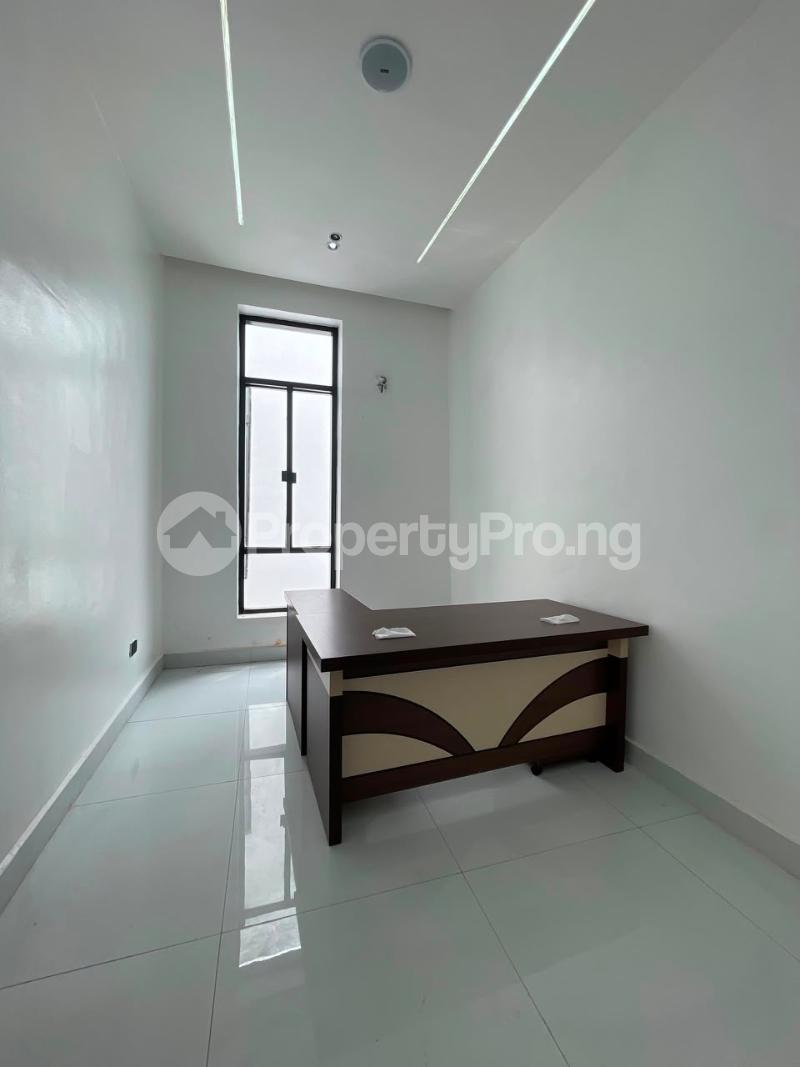 5 bedroom House for sale Chevron Lekki Lagos