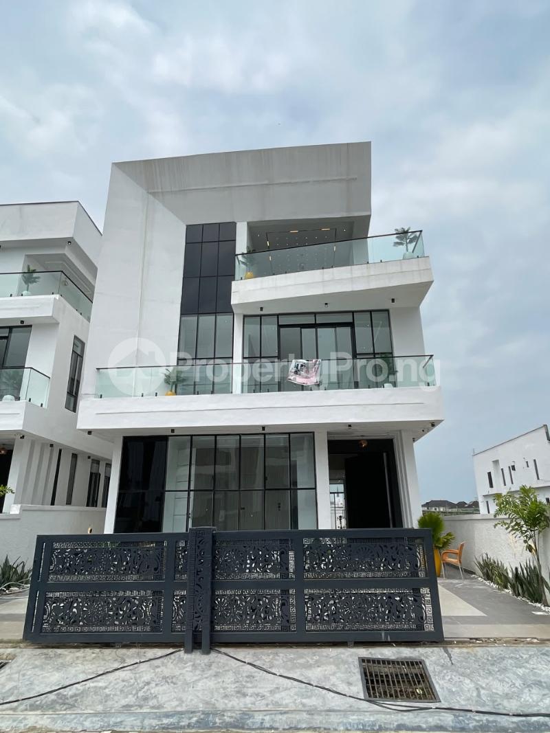 5 bedroom House for sale Chevron Lekki Lagos
