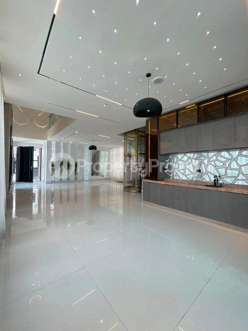 5 bedroom House for sale Chevron Lekki Lagos