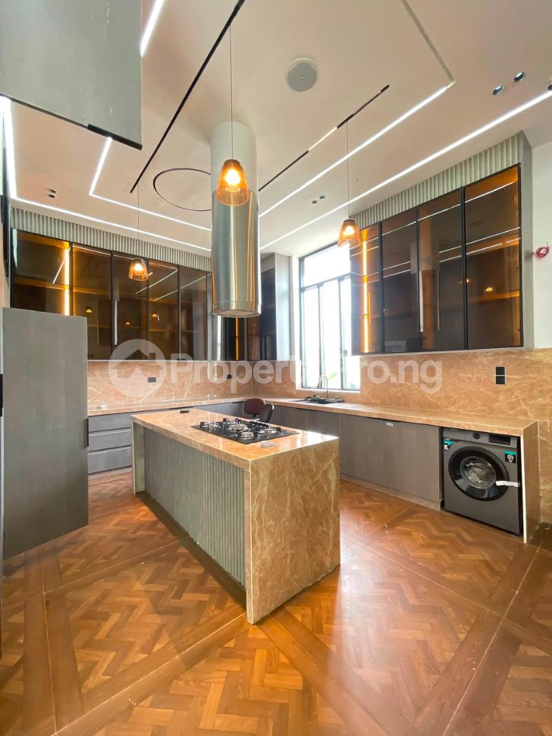 5 bedroom House for sale Chevron Lekki Lagos