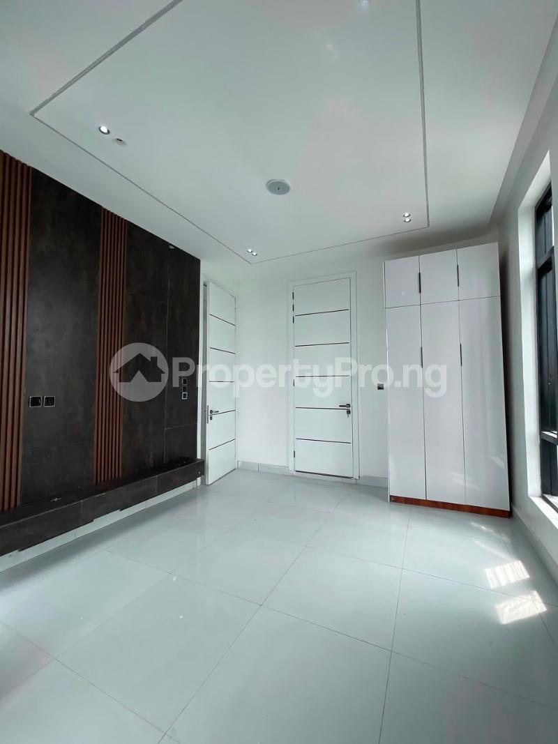 5 bedroom House for sale Chevron Lekki Lagos