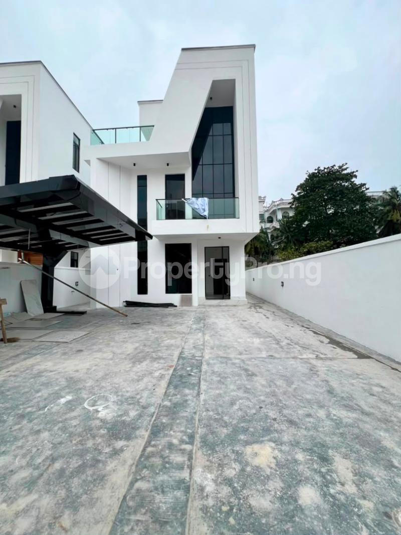 5 bedroom House for sale Chevron Lekki Lagos