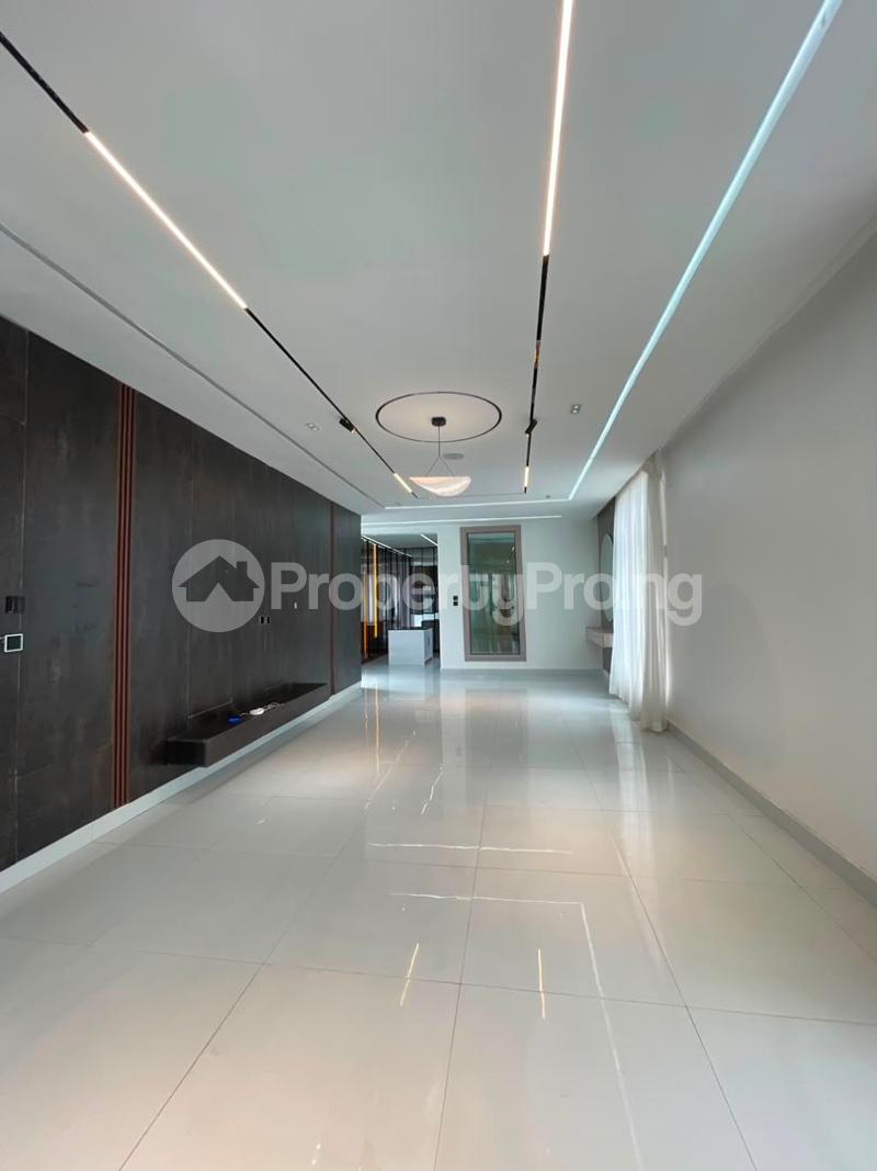5 bedroom House for sale Chevron Lekki Lagos