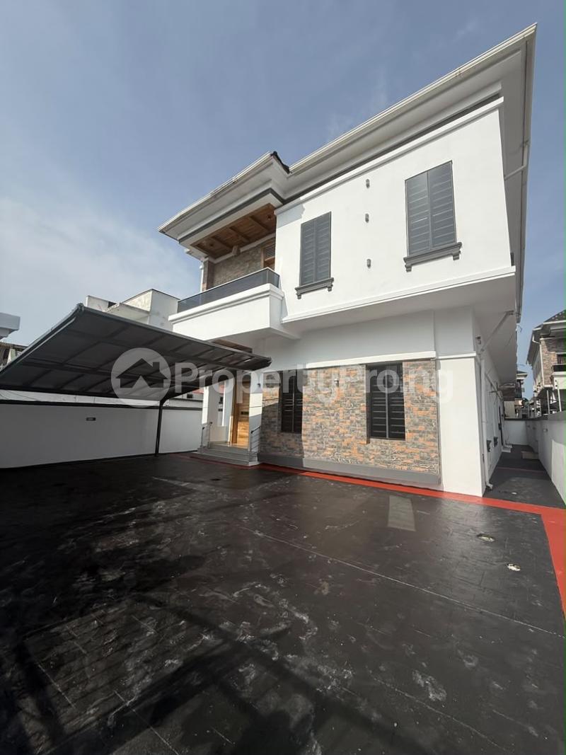 5 bedroom House for rent Ikota Lekki Lagos