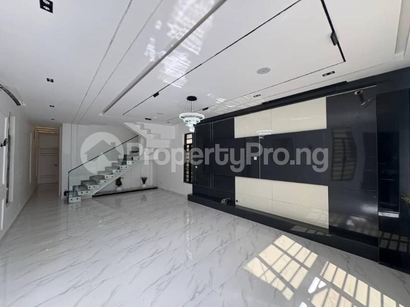 5 bedroom House for sale Hampton Lake Estate , Chevron Lekki Chevron Lekki Lagos
