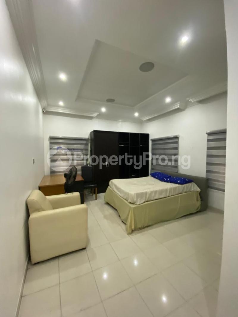 5 bedroom House for rent Along Lekki Expressway Lekki Lagos