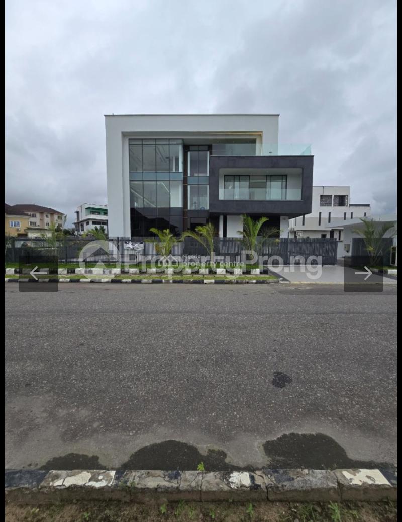 5 bedroom House for sale Pinnock Beach Estate, Osapa London, Lekki. Osapa london Lekki Lagos