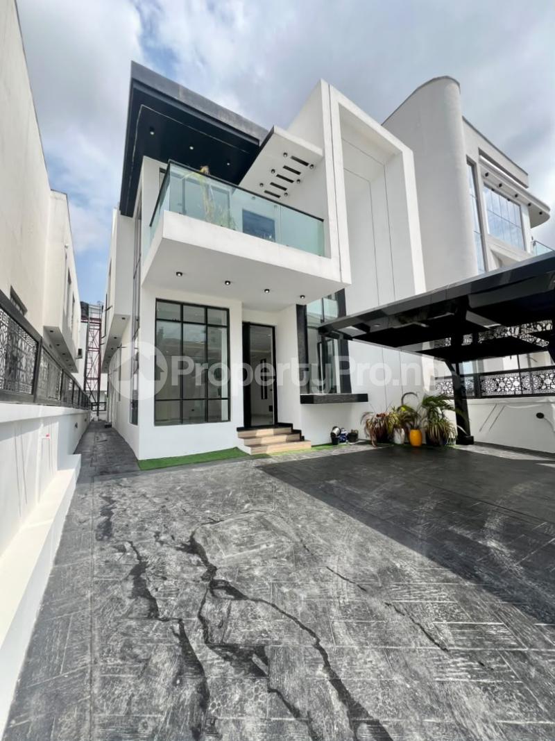 5 bedroom House for sale Chevron Lekki Lagos