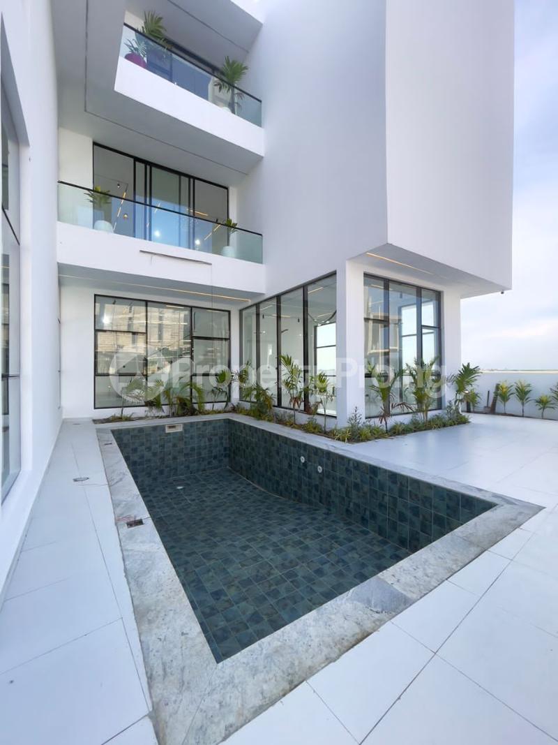 5 bedroom House for sale Osapa london Lekki Lagos