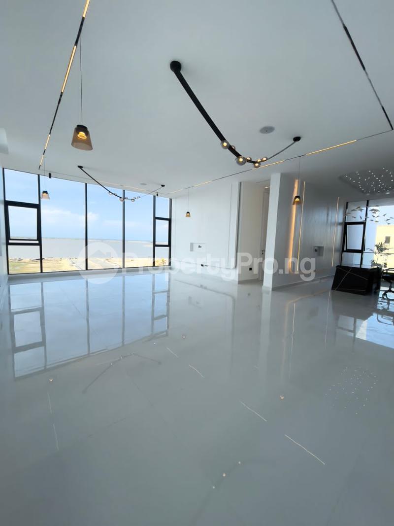 5 bedroom House for sale Osapa london Lekki Lagos