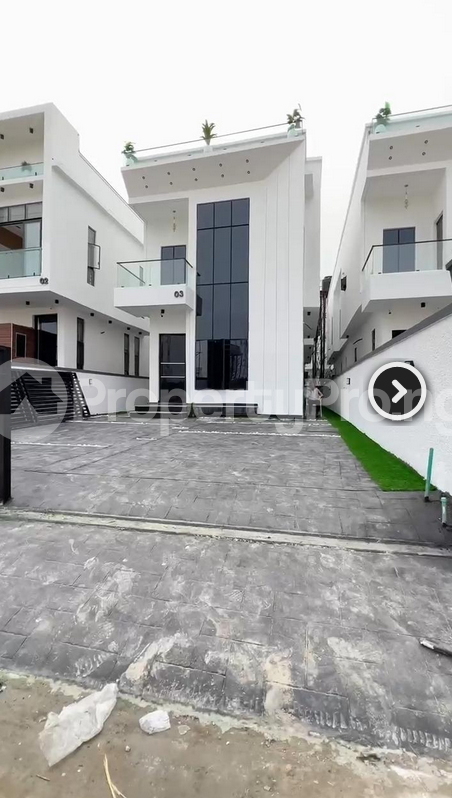 5 bedroom House for sale Chevron Alternative Route Lekki Lagos