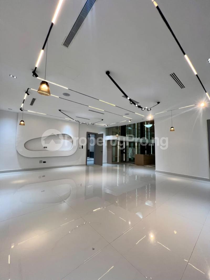 5 bedroom House for sale Osapa london Lekki Lagos