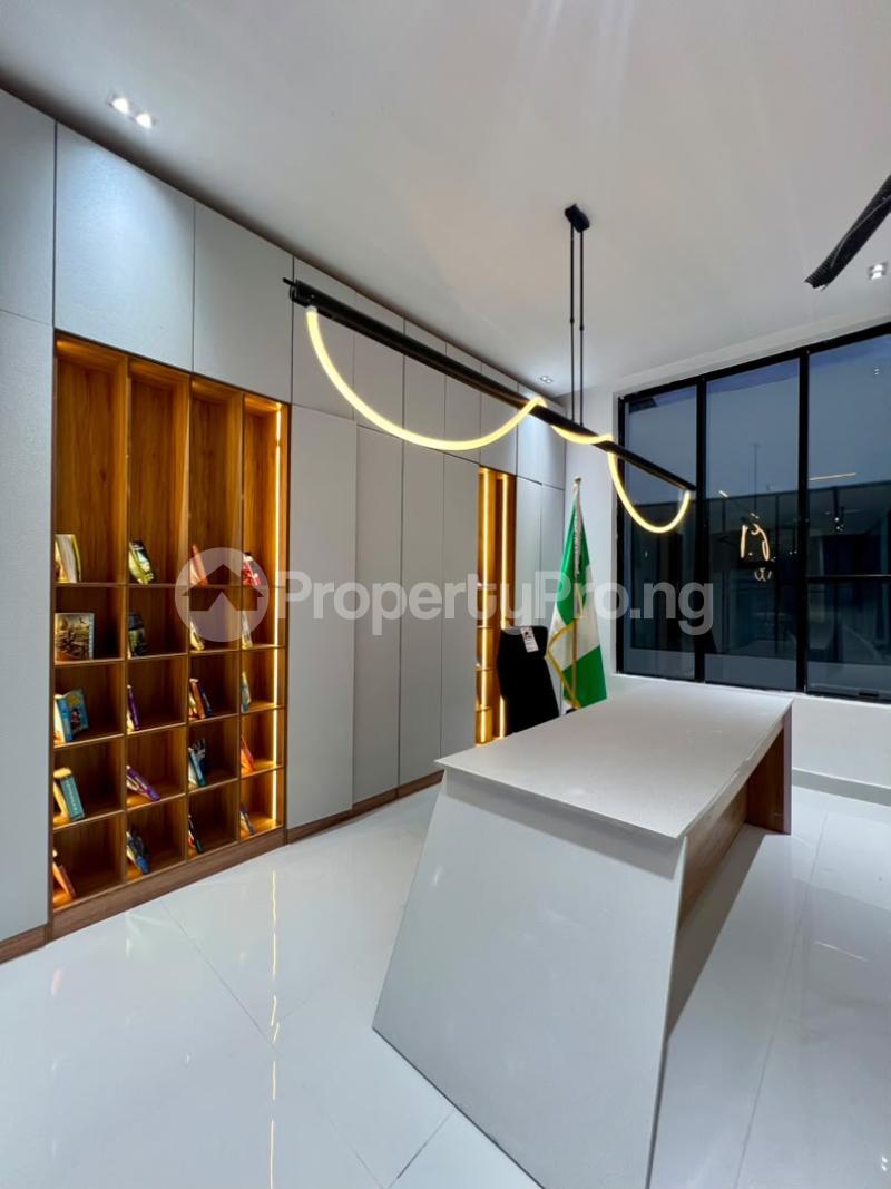5 bedroom House for sale Osapa london Lekki Lagos