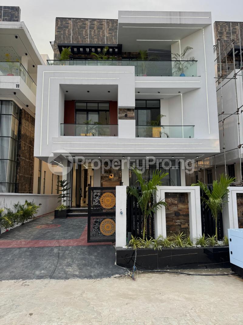 5 bedroom House for sale chevron Lekki Lagos