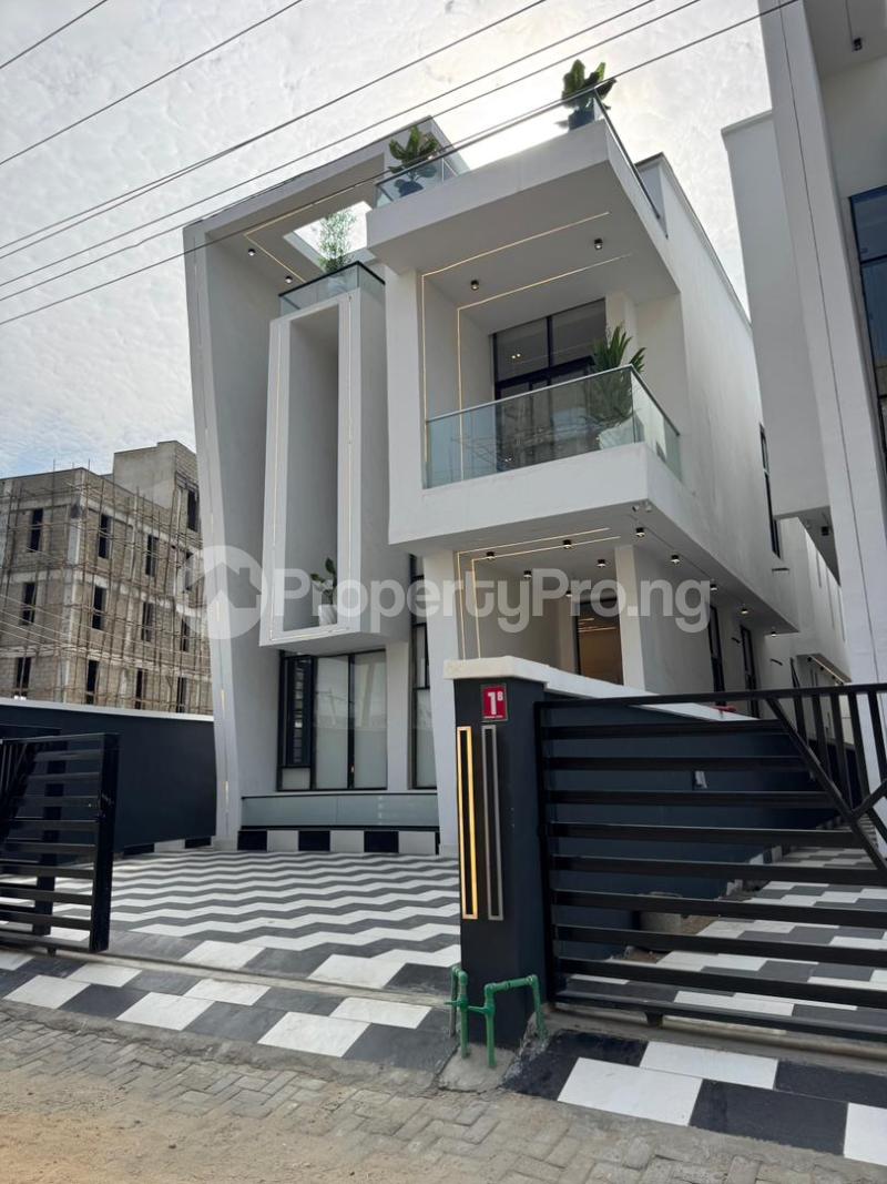 5 bedroom House for sale chevron Lekki Lagos