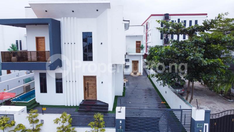 5 bedroom Flat / Apartment for shortlet Ologolo Lekki Lagos
