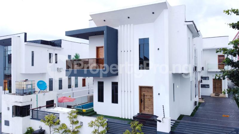 5 bedroom Flat / Apartment for shortlet Ologolo Lekki Lagos