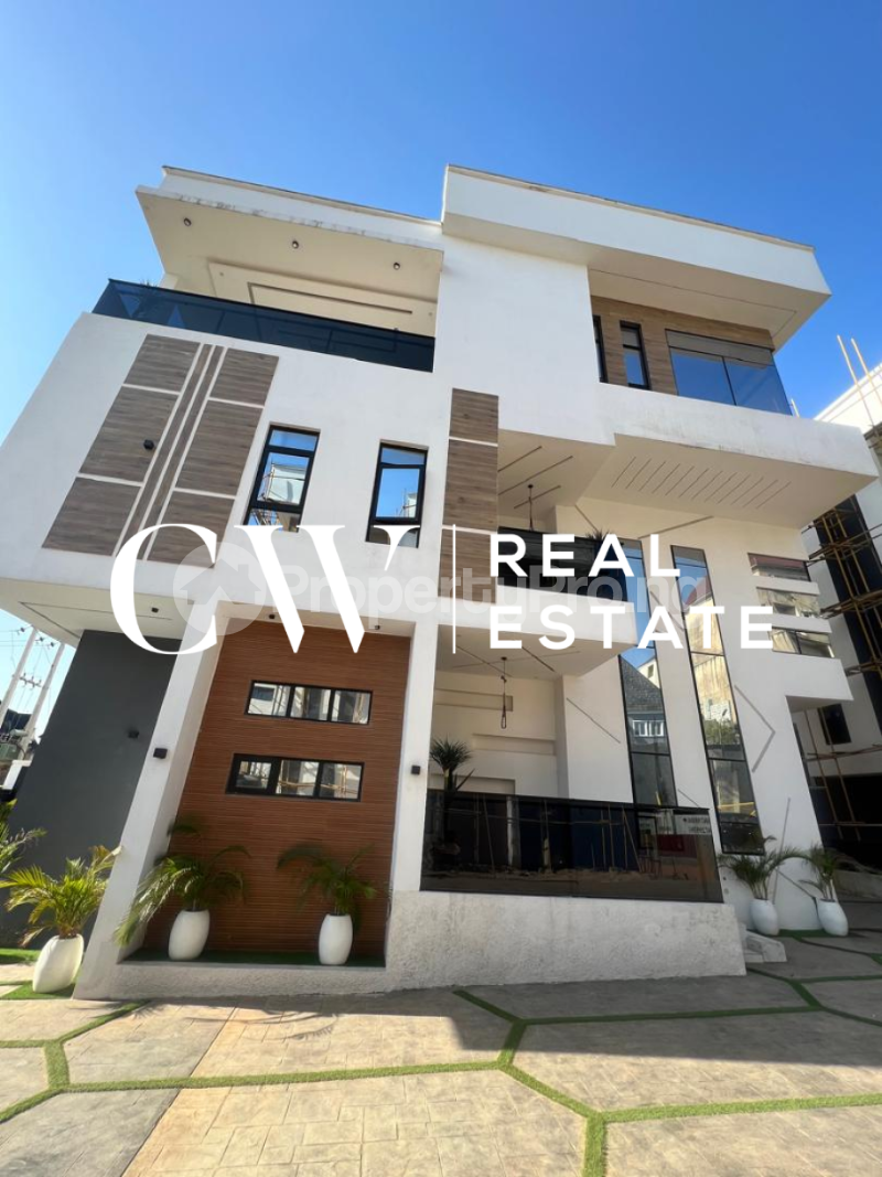 6 bedroom House for sale Guzape Abuja