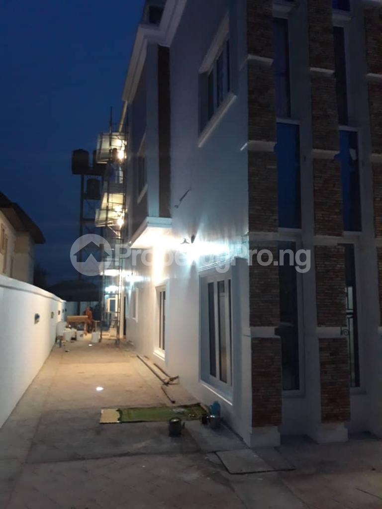 5 bedroom House for sale Magodo Kosofe/Ikosi Lagos
